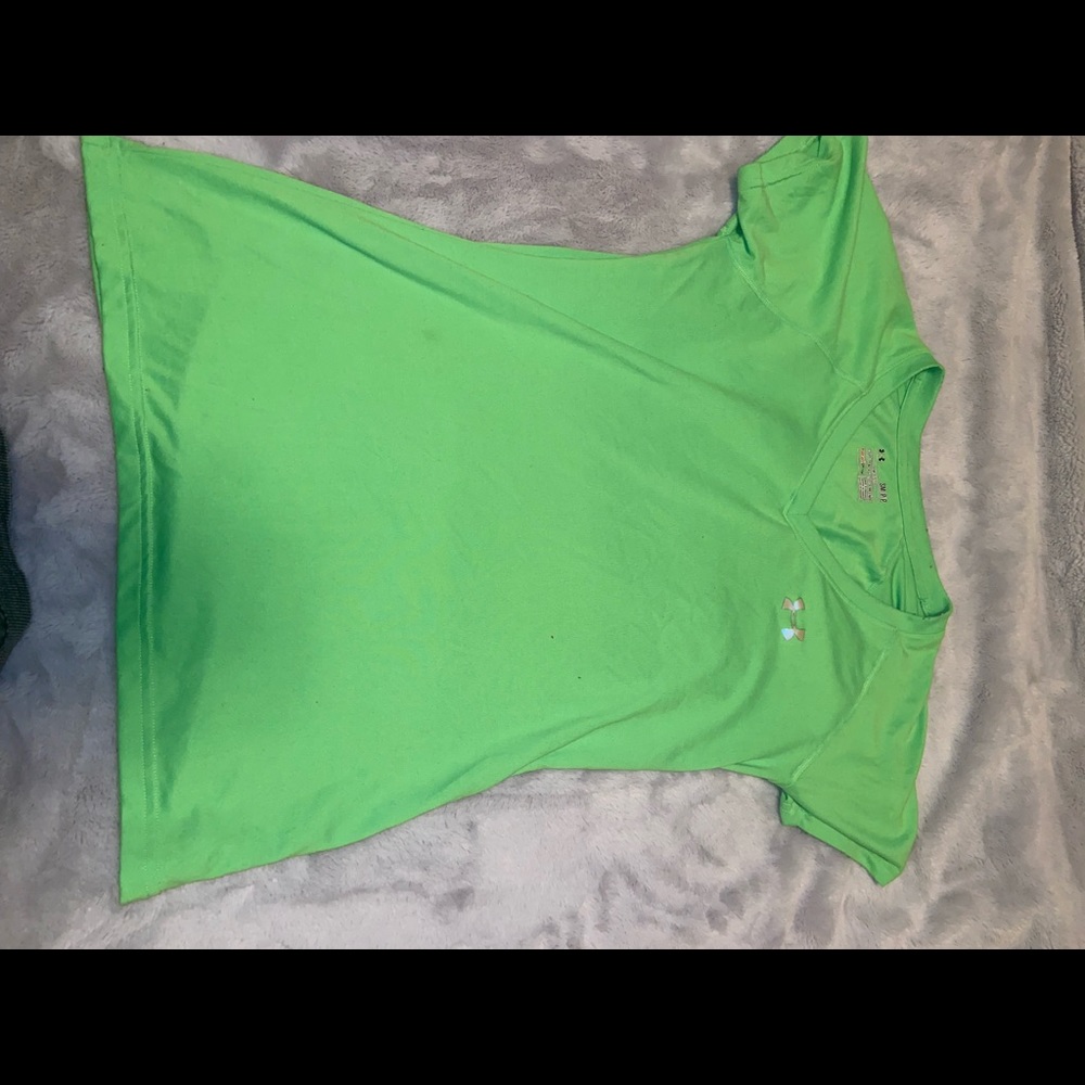 Underarmour t and bonus hoodie